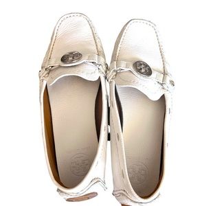 Tory Burch woman’s flat size 7